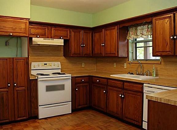 2nd image of 644 Woodcrest Dr