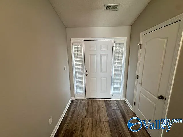 263 Shadow Ct SW — Photo 4