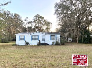2107 Balthazar St, Perry, FL 32348