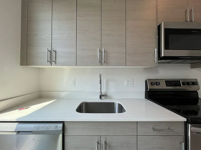 6080 SE 84th Ave #201B — Photo 6