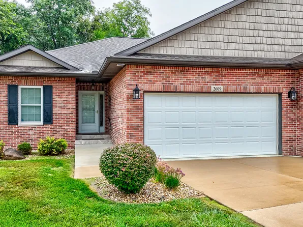 2609 Reynolds Manor Ct, Ottawa, IL 61350