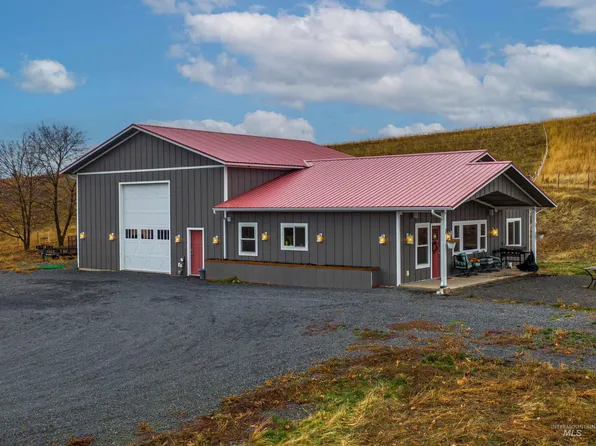 2943 Clyde Rd, Moscow, ID 83843