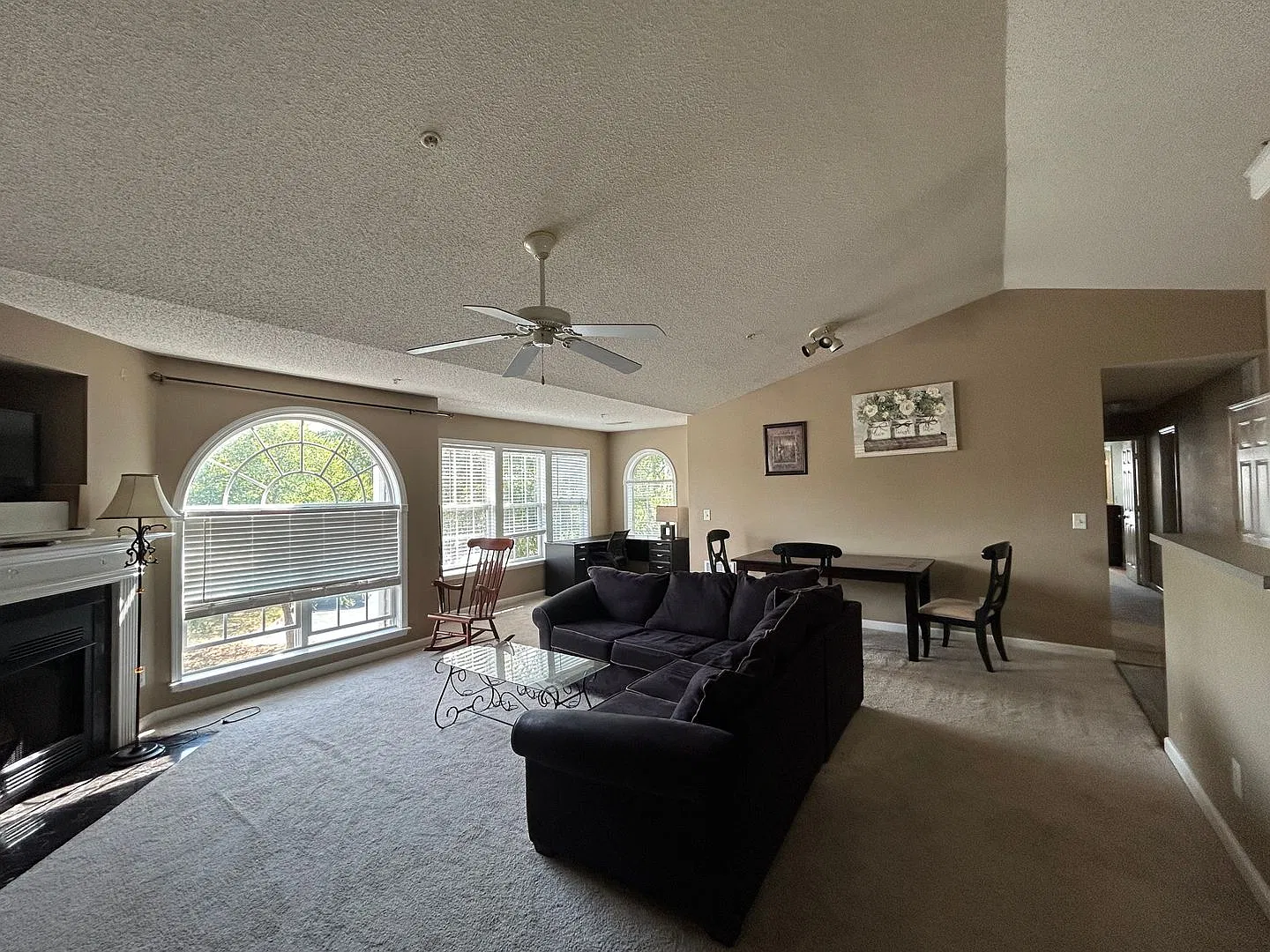 834 Scholastic Dr — Photo 3