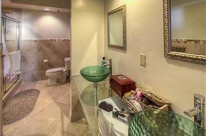 5th image of 3145 NE 184th St APT 5106