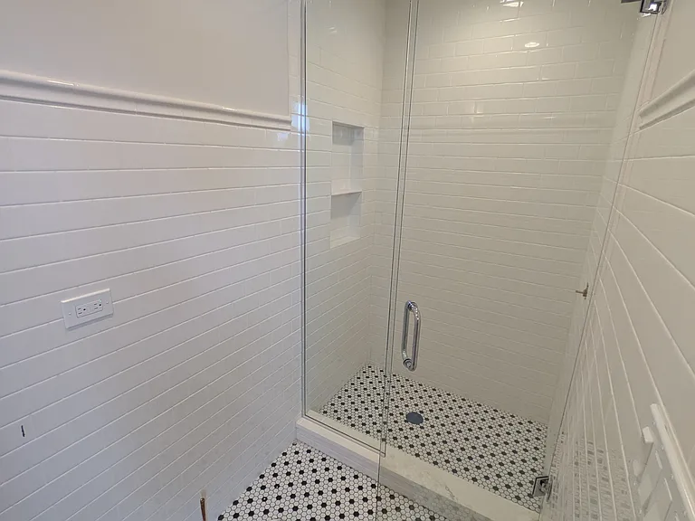 2740 W Logan Blvd #7 — Photo 4
