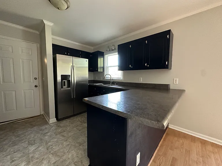 145 Stoney Hill Ln — Photo 8