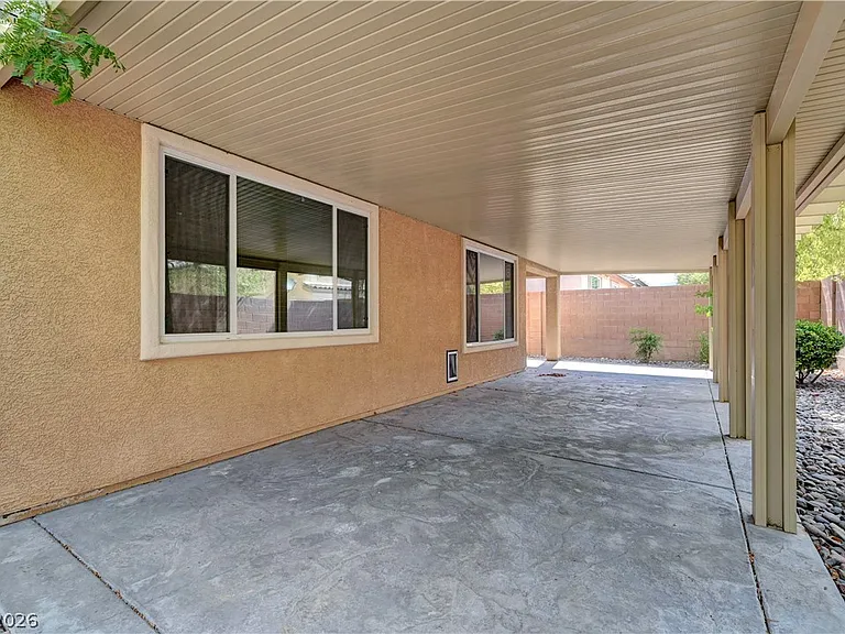10240 Gladstone Peak St — Photo 46