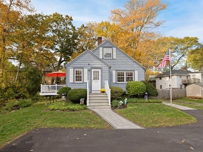 18 Woodrow Ter, Lynn, MA, 01904