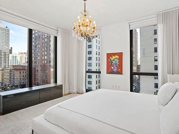 5th image of 360 E 89th St #6A