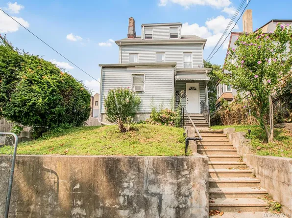 136 S 8th Avenue, Mount Vernon, NY 10550