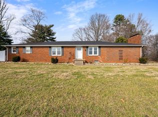 633 Lake Spring Rd, Franklin, KY 42134