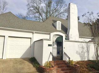 2 Carlyle Pl, Jackson, MS 39216