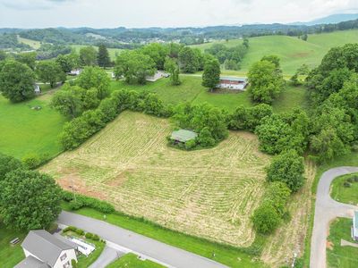 Taylor St, Abingdon, VA, 24210