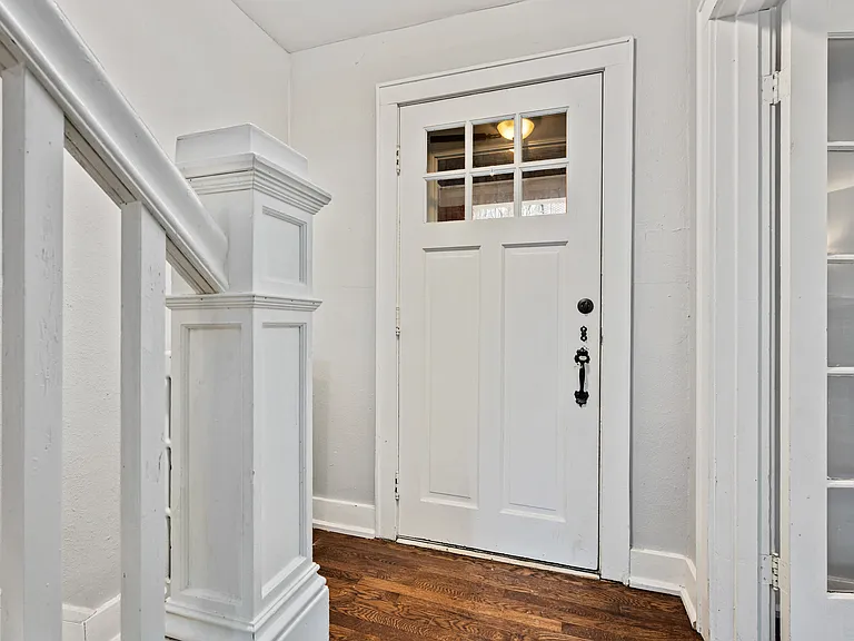 139 Sumner Ave — Photo 5