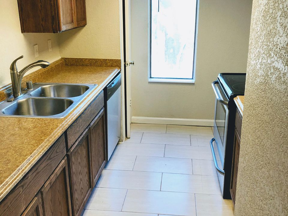 1st image of 7431 Holly Hill Dr APT 228