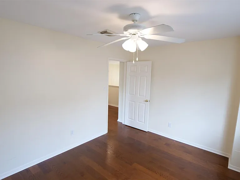 23822 Hopewell Dr — Photo 33