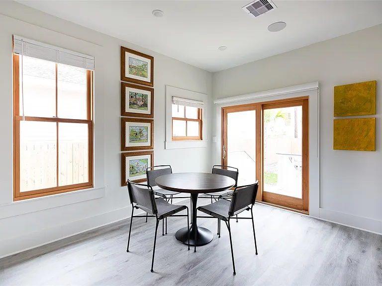 3209 Avenue P 1/2 — Photo 13