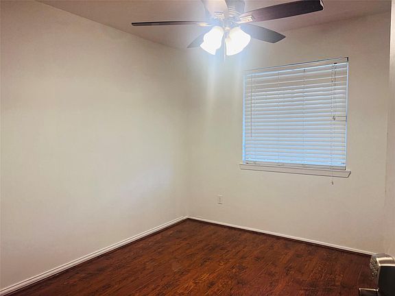 4th image of 7423 Cook Rd