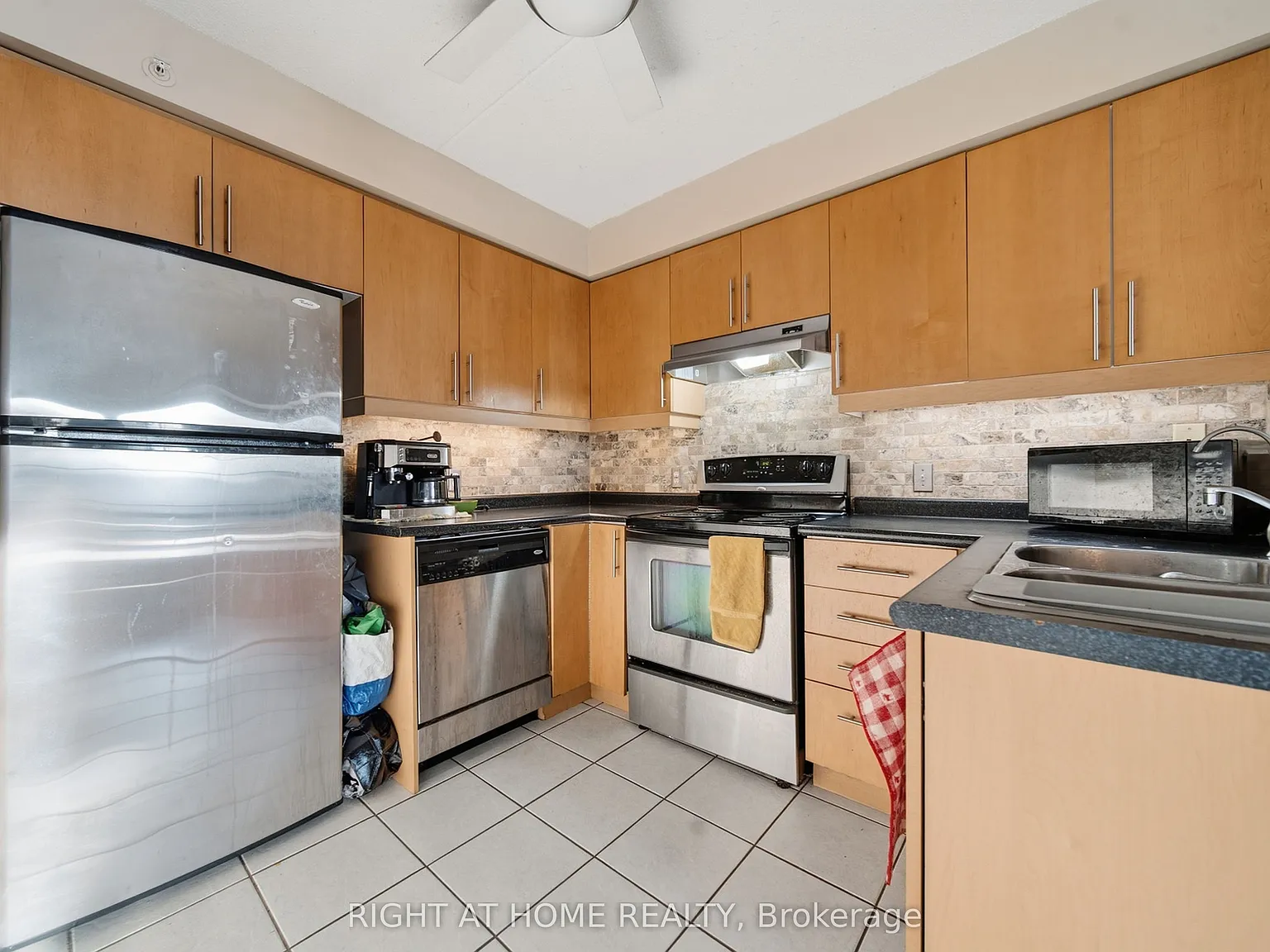 1 bed, $2,000 — Photo 3