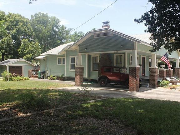 2nd image of 202 E North St