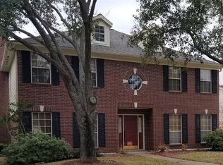 9726 Chiselhurst Dr, Houston, TX 77065