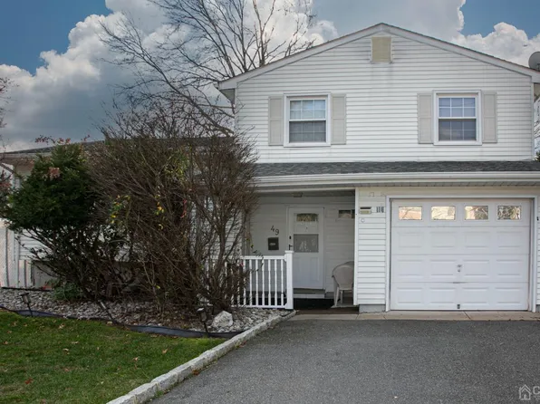 49 Karen Pl, Edison, NJ 08817