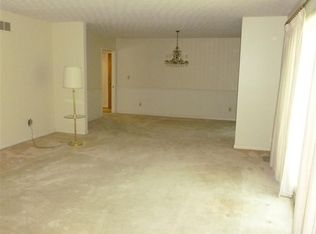 524 Pepper Ridge Rd, Cincinnati, OH 45244