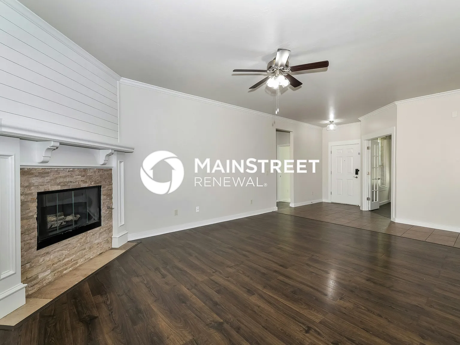 11209 N W 104TH ST — Photo 2
