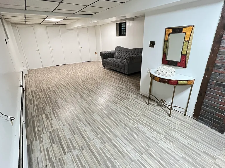 9229 Gettysburg St #1 — Photo 8
