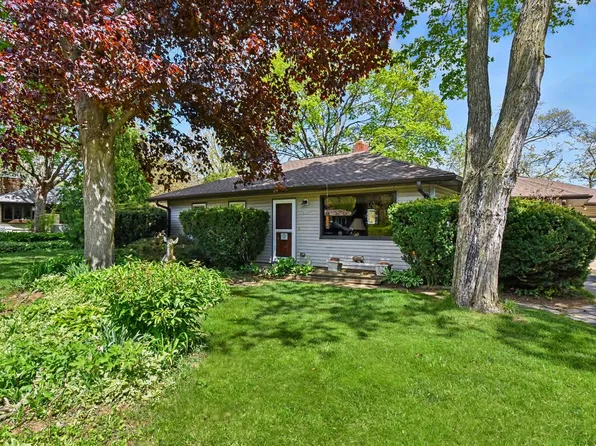 6968 S 118th STREET, Franklin, WI 53132