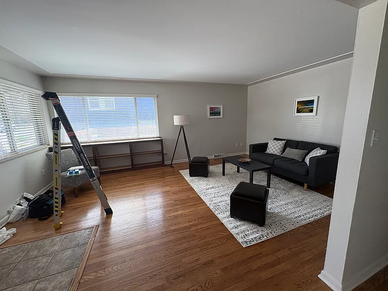 4547 Newton St — Photo 2