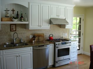 4124 Bon Homme Rd, Calabasas, CA 91302