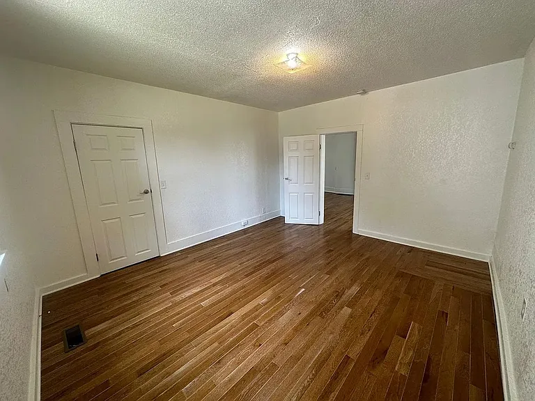 404 S Marion St — Photo 55