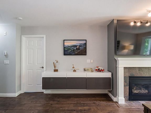 4th image of 2393 Welcher Ave #306