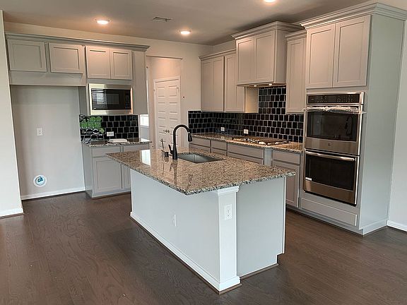 4th image of 18230 Mountain Arbor Ct