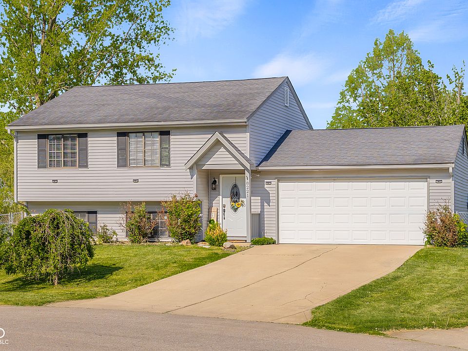 1st image of 8221 N Chaucer Ct
