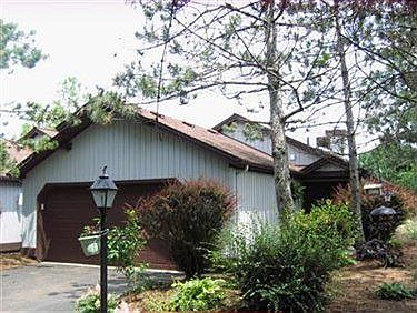1st image of 8 Pinewood Dr