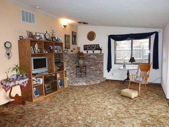 2nd image of 3007 Crystal Mountain Ave
