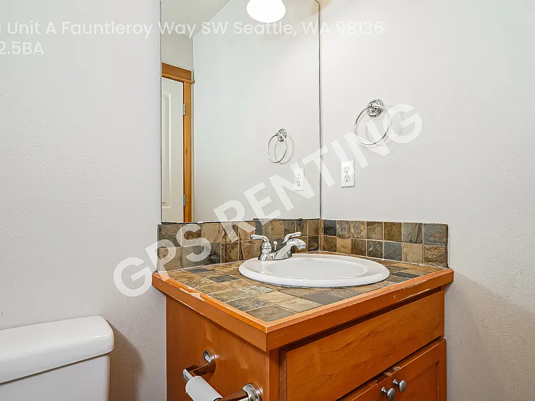 5629 Fauntleroy Way SW #A — Photo 15