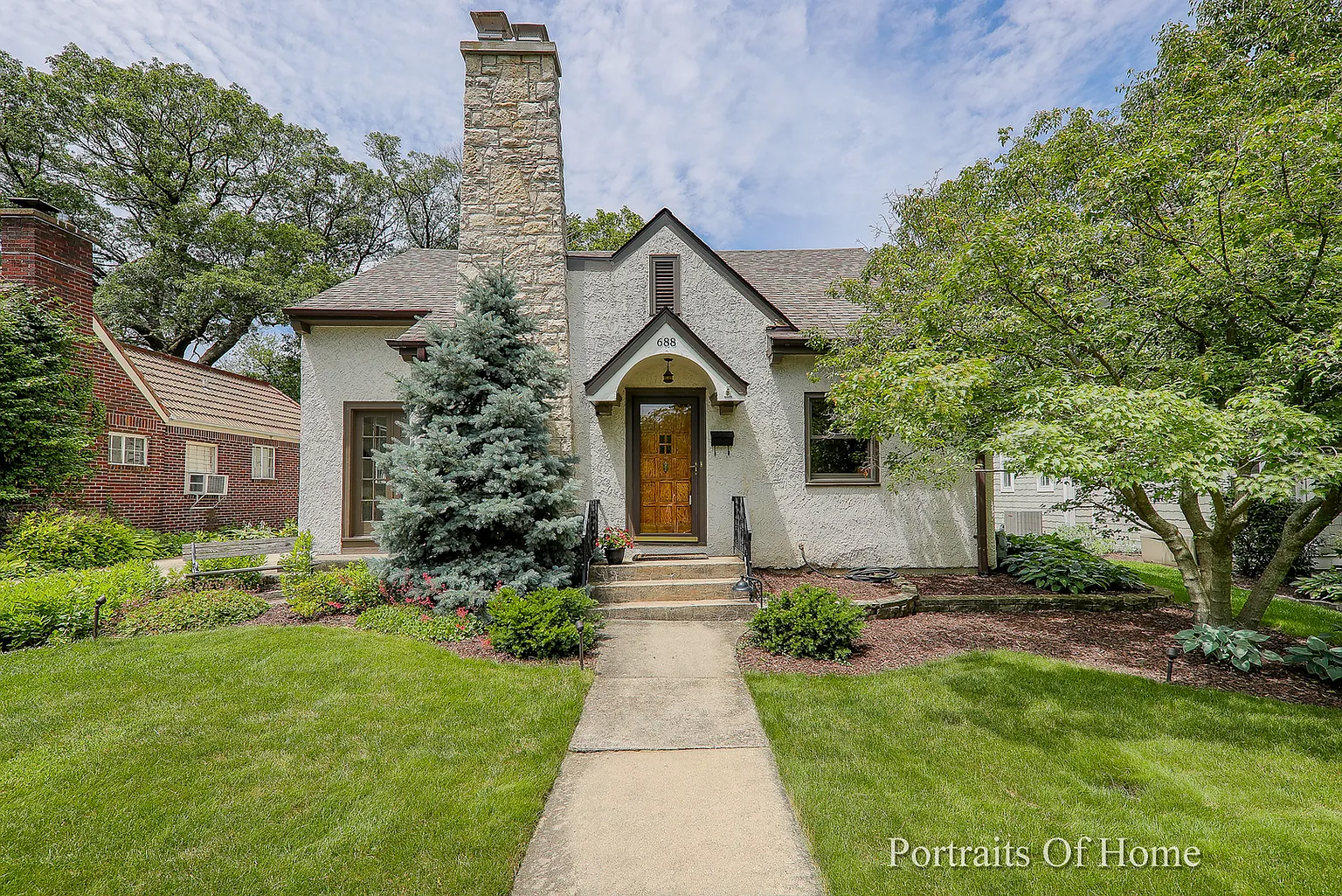 688 Euclid Ave photo 1