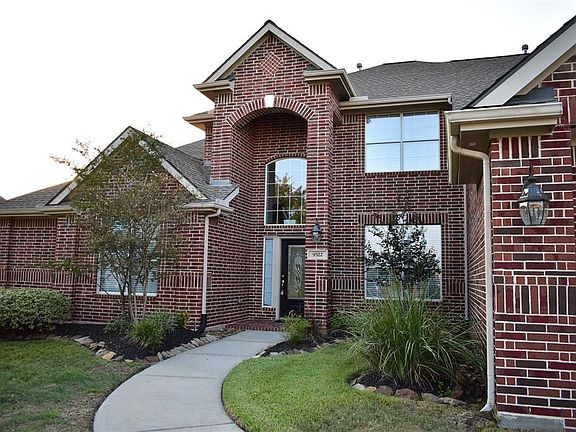 2nd image of 9322 Castlehead Dr