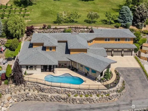 905 Surry Road, Wenatchee, WA 98801