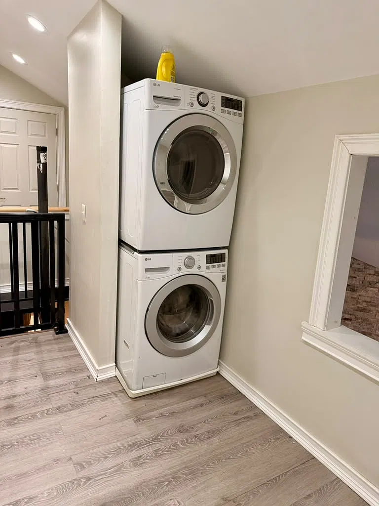 2 bed, $2,500 — Photo 2