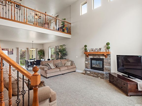 5th image of 4057 W Cypress
