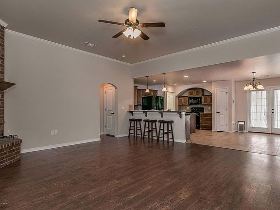 Living Area From Entry