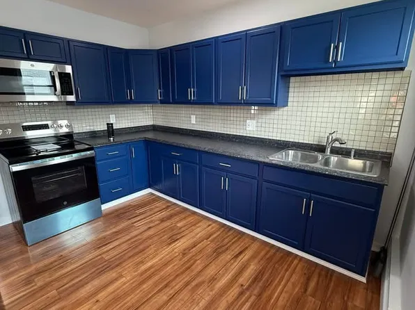 115 Wood St #2, Shavertown, PA 18708