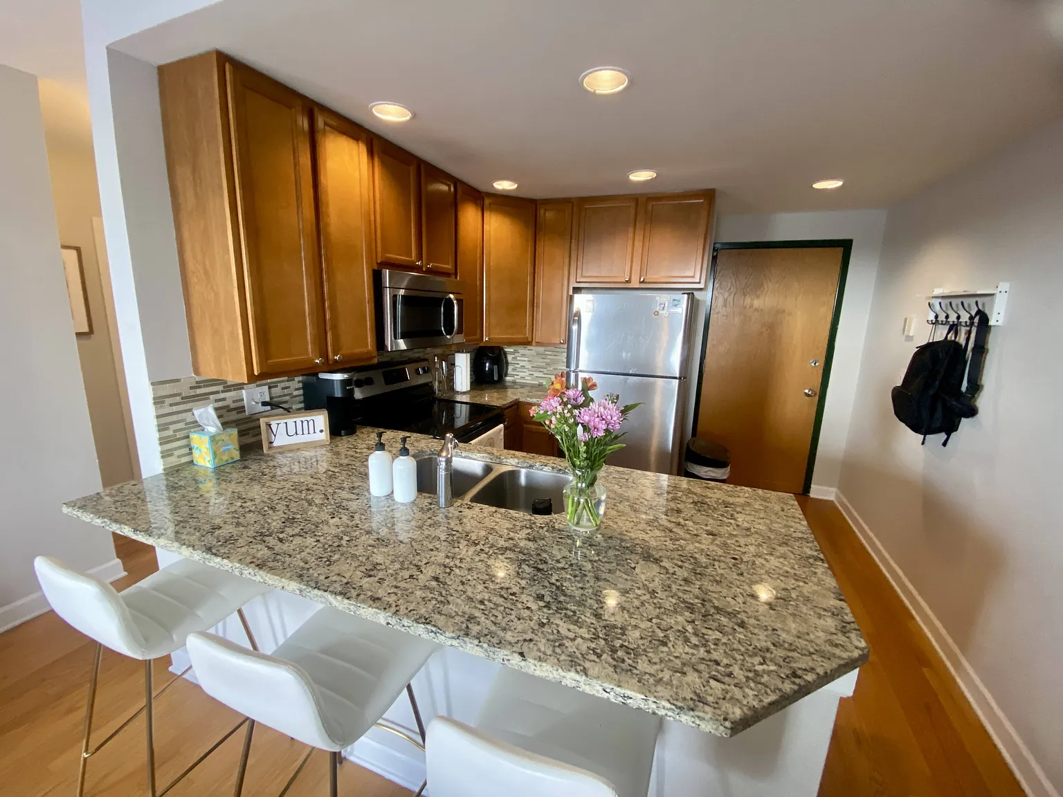 1170 N. Milwaukee Ave. — Photo 3