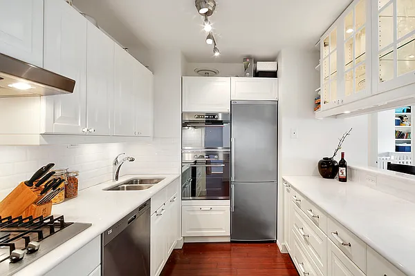 Sold by Corcoran | media 2