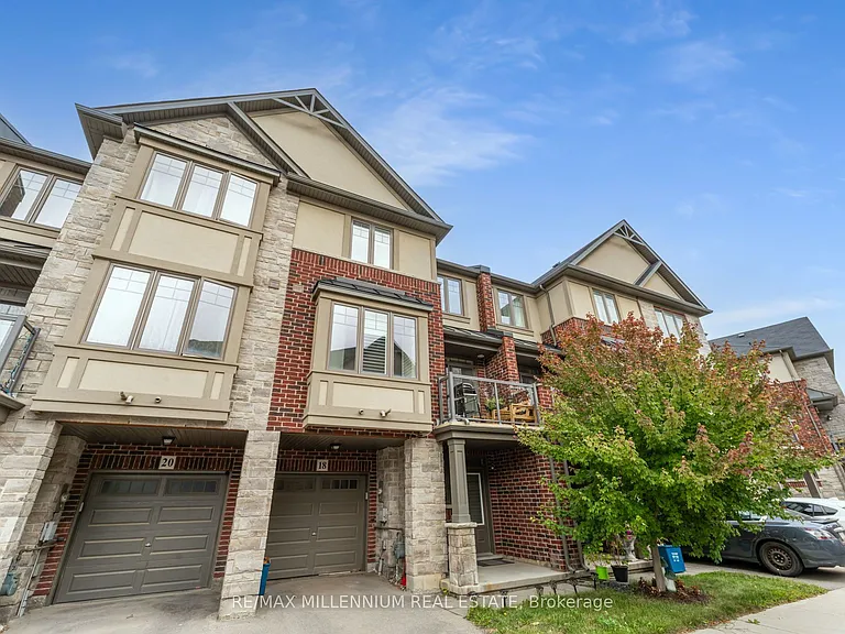 18 Whaley Ln — Photo 2