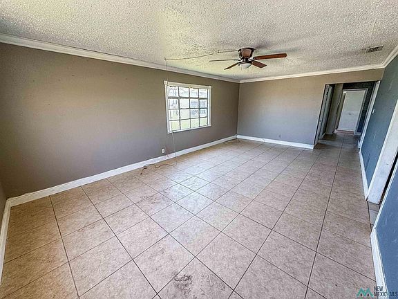 5th image of 2709 N Northwest Dr